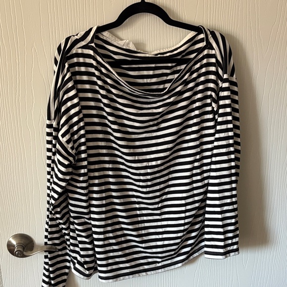 Candace Cameron Bure Black and White Striped Blouse - Picture 1 of 3